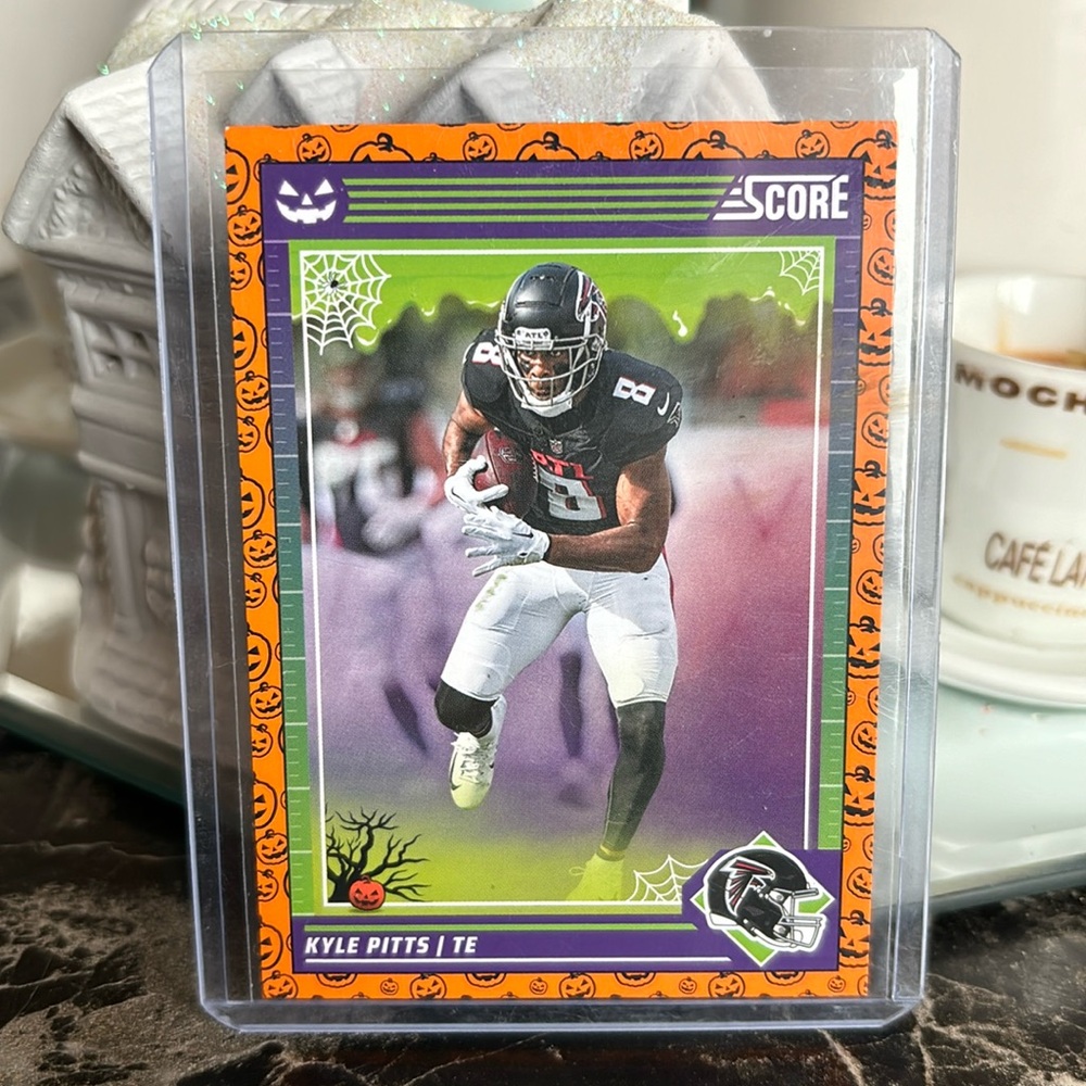 Kyle Pitts Pumpkin Score Sports Card